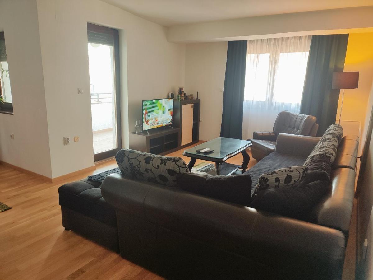 Antoni Apartment Skopje Ngoại thất bức ảnh